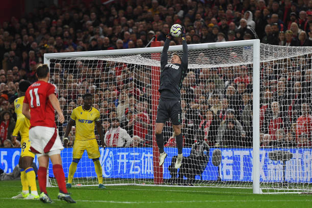 行了严格考 行了严格考